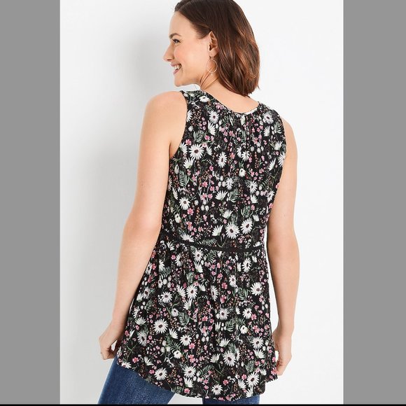 NWT Maunces Black Daisy Tunic Tank Top - Picture 2 of 4